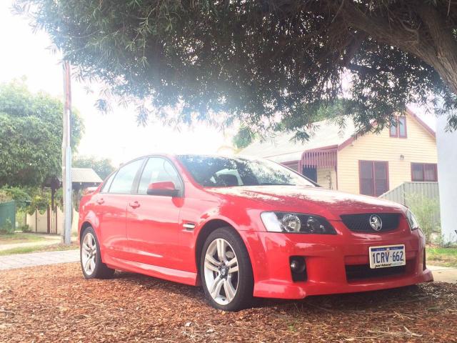holden commodore