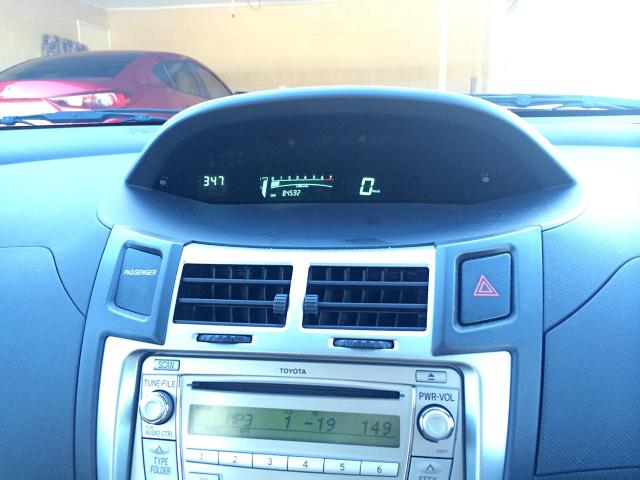 2011Toyota Yaris Զ ͹