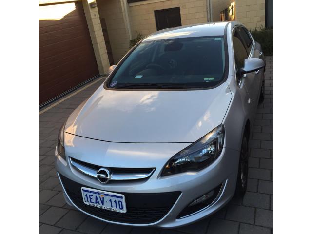 ۣ¥ع2012Opel Astra