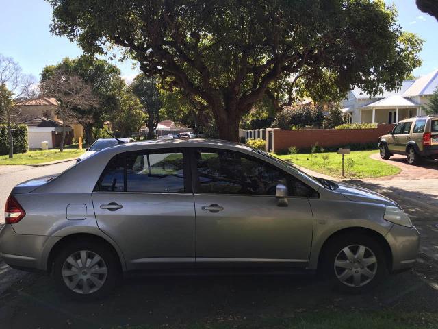 ع2006 NISSAN Tiida