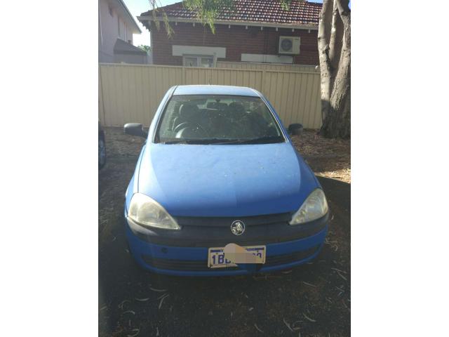 ۼ2001holden barina