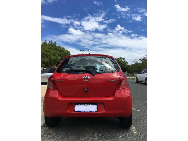 ۰ 2006 TOYOTA Yaris