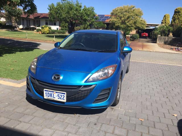 2011 Զ Mazda 3 AUD9700