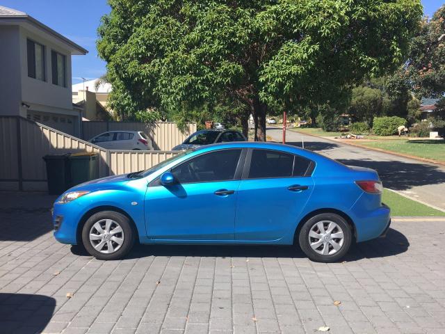 2011 Զ Mazda 3 AUD9700