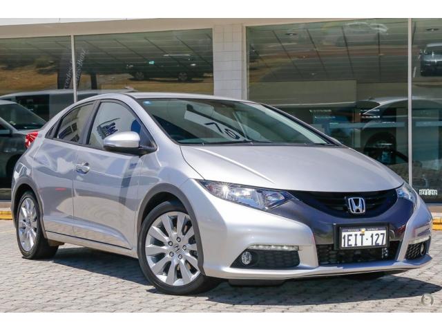 12 Honda Civic VTi-L Զ