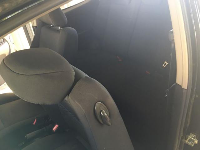  08HOLDEN  BARINA ɫ