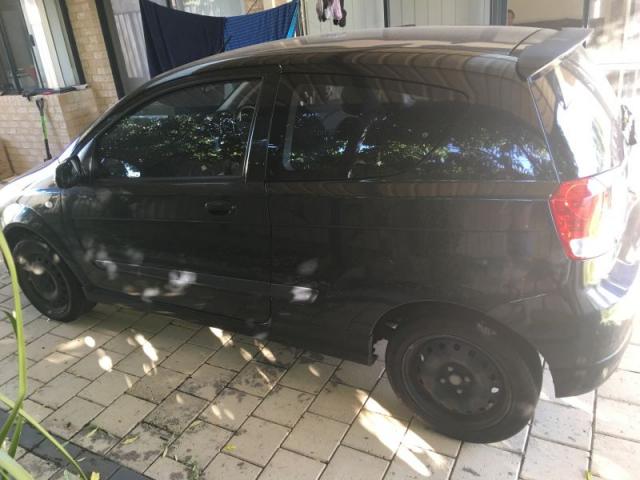  08HOLDEN  BARINA ɫ