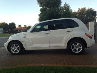 PT Cruiser Auto, White