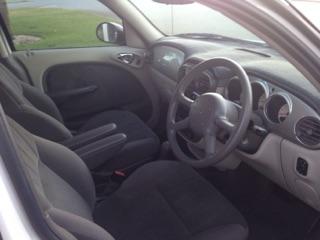 PT Cruiser Auto, White