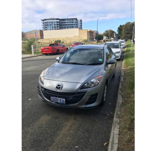 2011 mazda3 10000