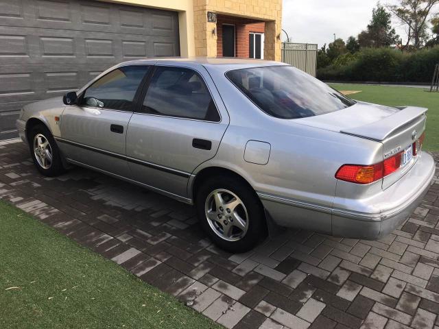 ع 2002 Toyota Camry