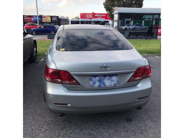 2008 Toyota aurion