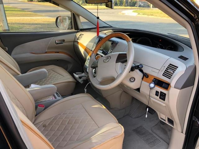 2010V6Tarago