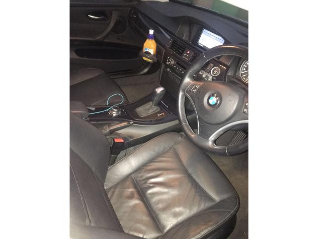 BMW 2009 320I