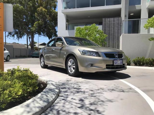 Ÿ Honda Accord 2009