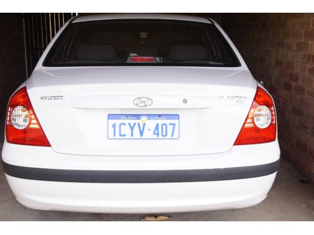 2006 Hyundai Elantra$2900