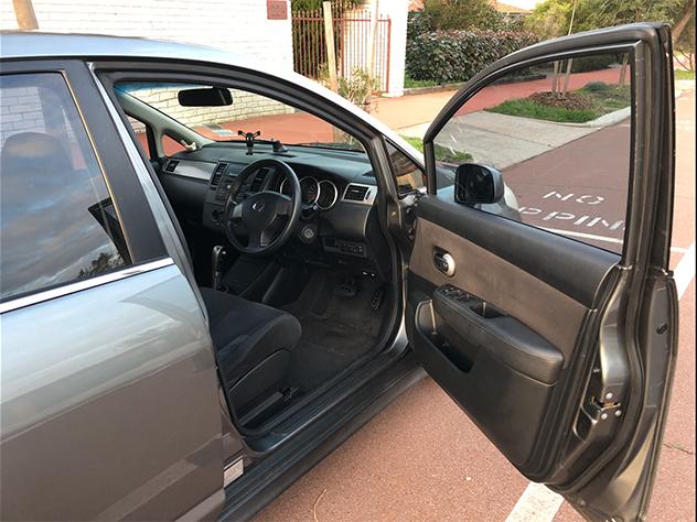 2006 Nissan Tiida - Զ