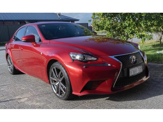 LEXUS IS 300h F Sport 