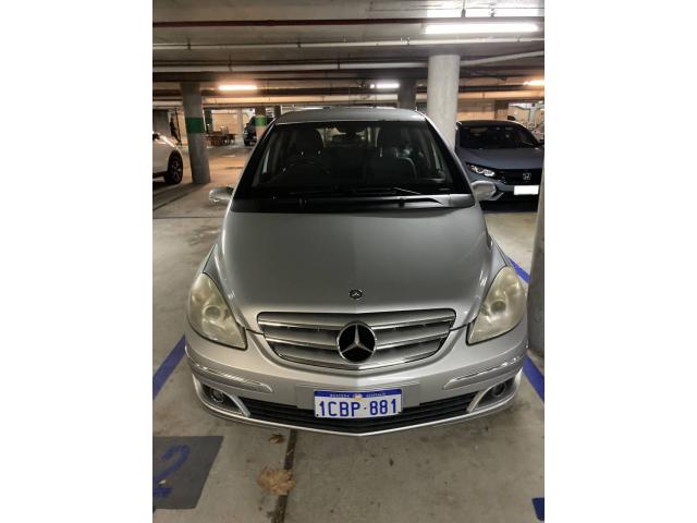 ۡ˹ Mercedes-Benz B200