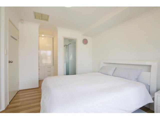 Thornlie422