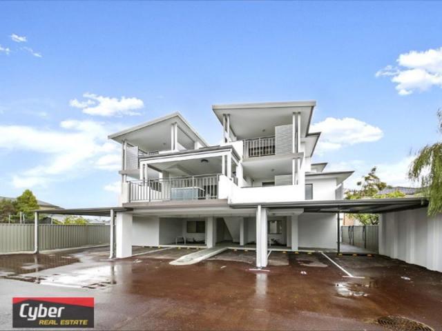 Belmont 2x2 $340000-CY019