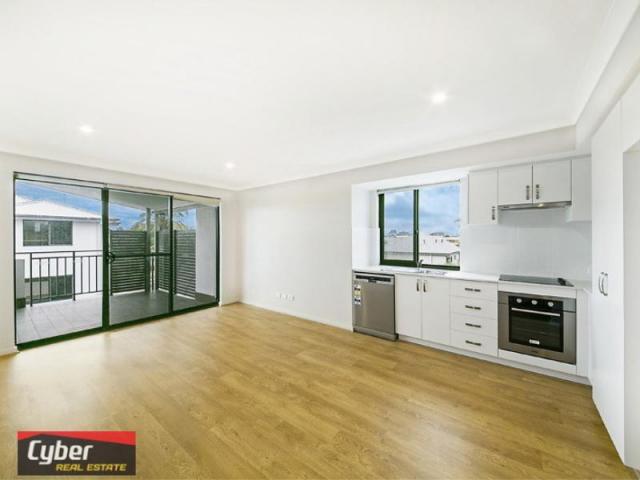 Belmont 2x2 $340000-CY019