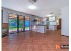 Thornlie 3x2x1,680 m2