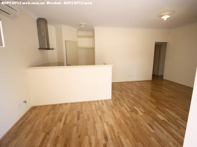 Nollamara 3*2*2 $410 һ
