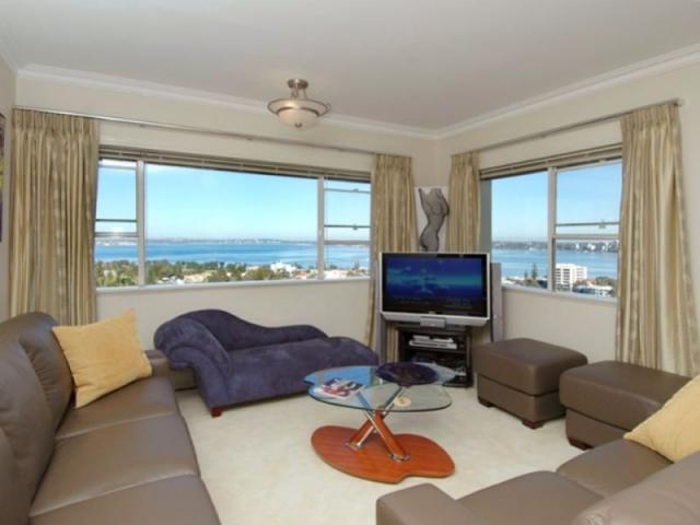MILLION DOLLAR VIEWS $550