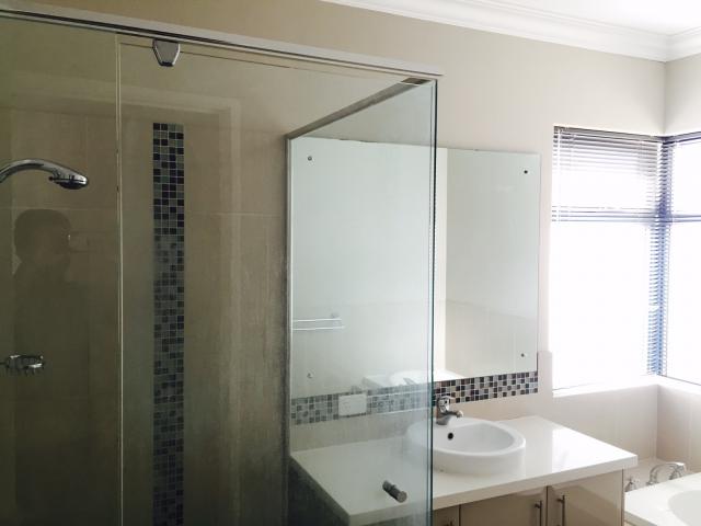 200/  Balcatta ¼