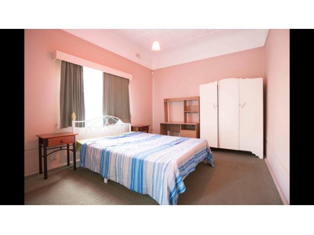 South Perth 󷿳 $210 ȫ