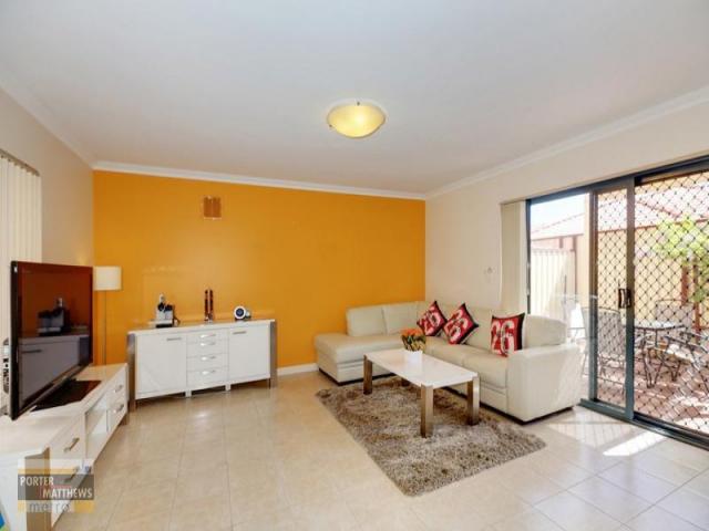 Belmont׽ºtownhouse