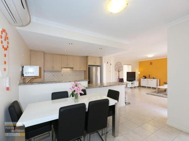 Belmont׽ºtownhouse