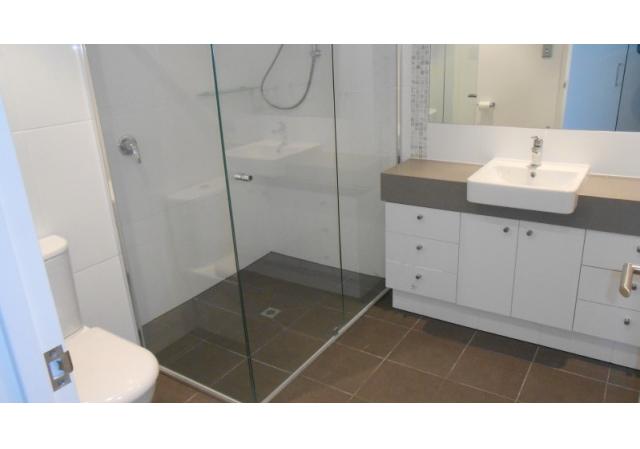 2   APARTMENT