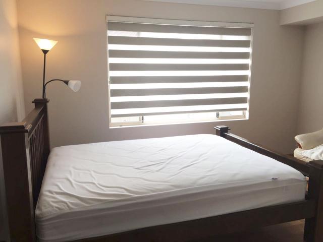  Dianella ½House  Գ