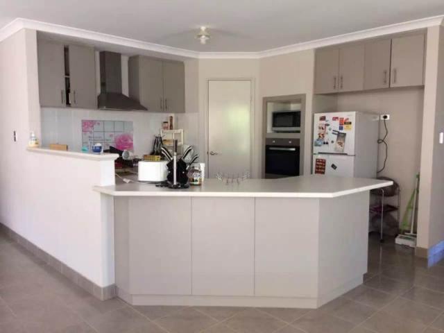 East Cannington,2 rooms