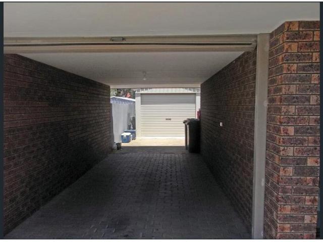 Willetton，Three room $340