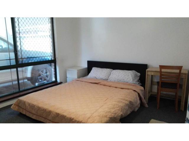 Rivervale，2 single rooms