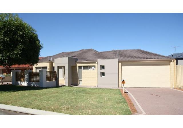 Nollamara 3*2*2 $370/week