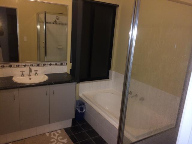 canning vale 2 rooms rent