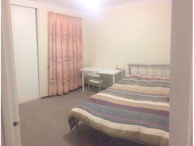 Warwick twin room