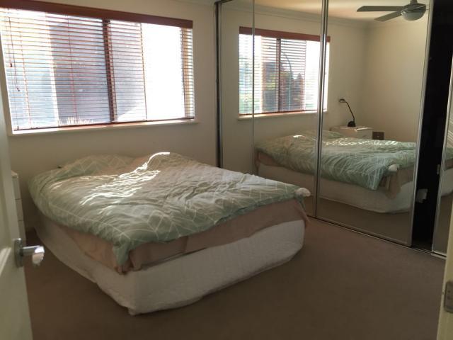 single room in rich area